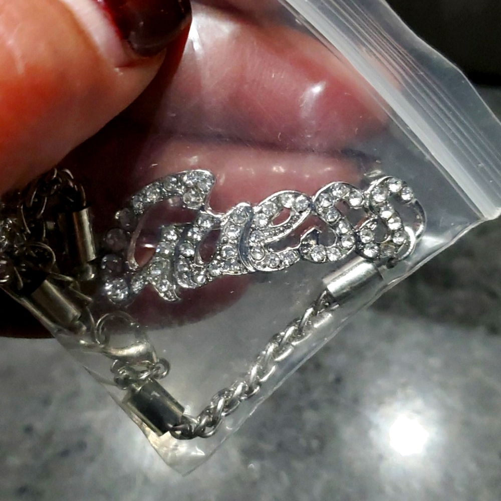 Bracelet or ankle bracelet